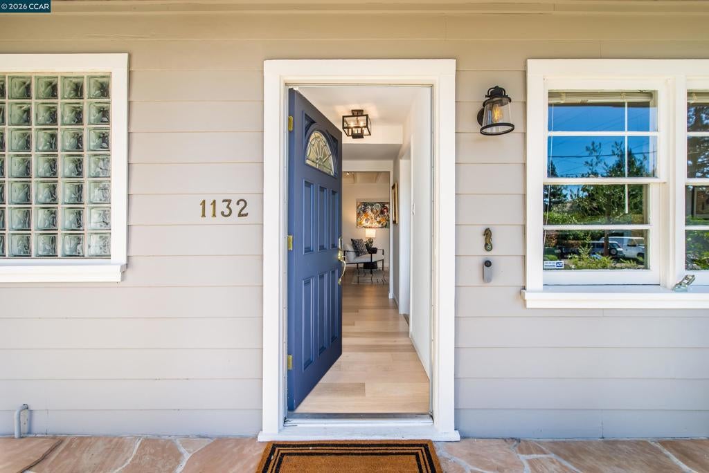 1132 Sunset Loop