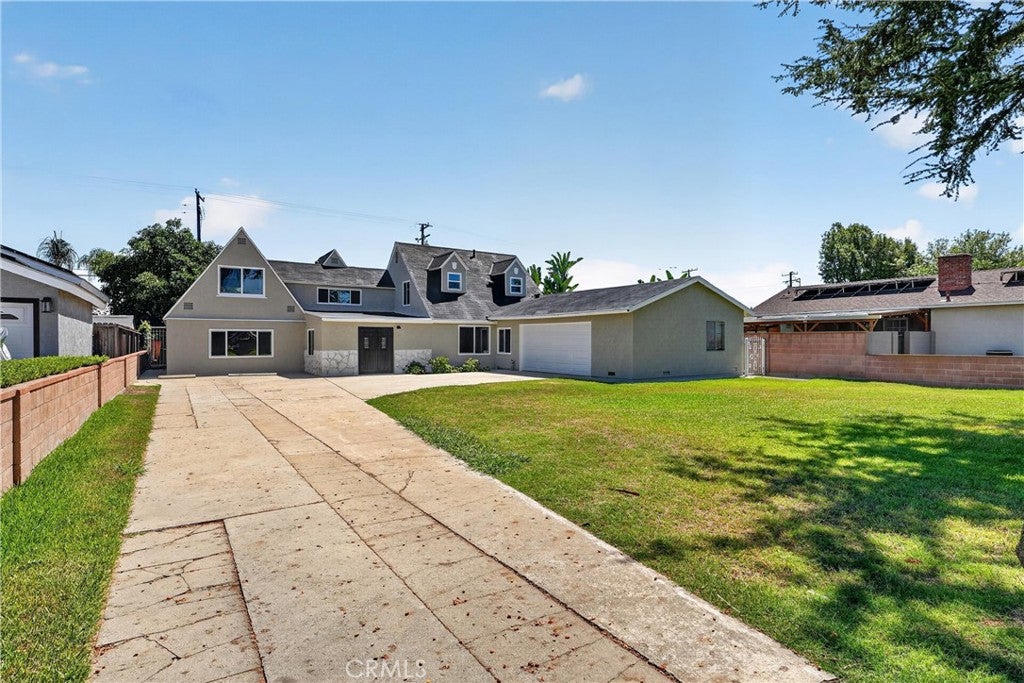 Photo of 1028 S Sunkist AVE, West Covina, CA 91790 (MLS # TR26199098)