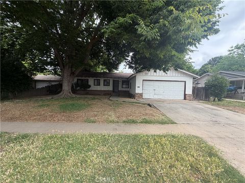 Photo of 1163 W 25th ST, Merced, CA 95340 (MLS # MC26100687)