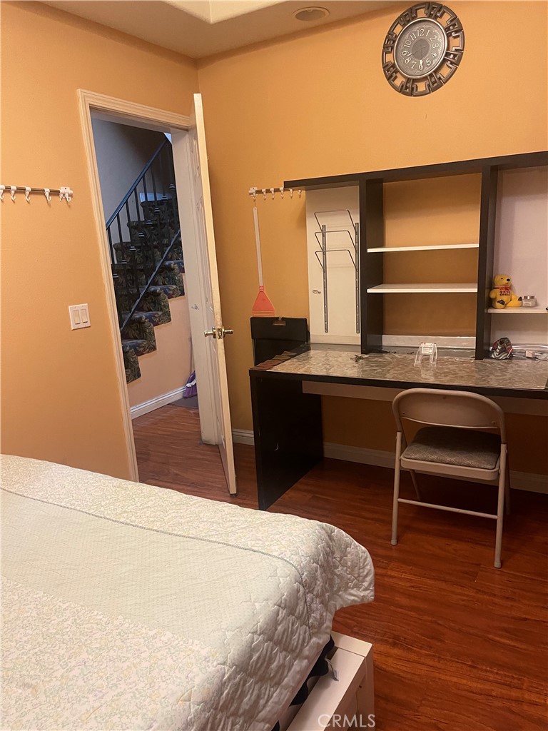 1918 Denton Avenue E