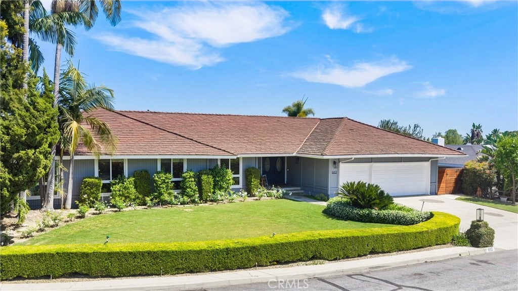 1662 Sierra Vista Drive