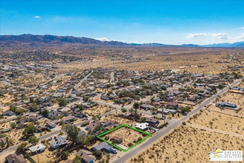 Photo of 61939 Hilltop Drive, Joshua Tree, CA 92252 (MLS # 26992899PS)