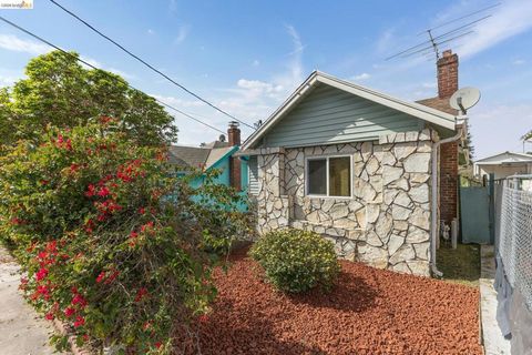 Photo of 1983 1983 38Th Ave Ave, Oakland, CA 94601 (MLS # 41125793)