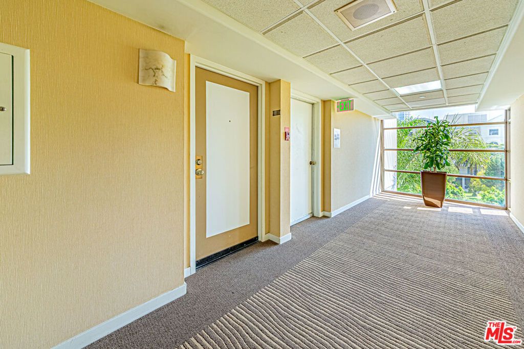 Photo of 600 W 9th Street #516, Los Angeles, CA 90015 (MLS # 26660949)