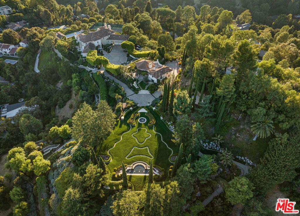 Photo of 2911 Antelo View Drive, Los Angeles, CA 90077 (MLS # 25597447)