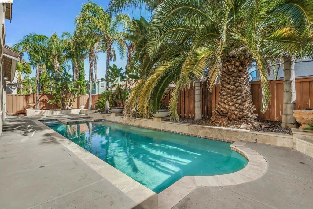 2340 St Augustine Dr