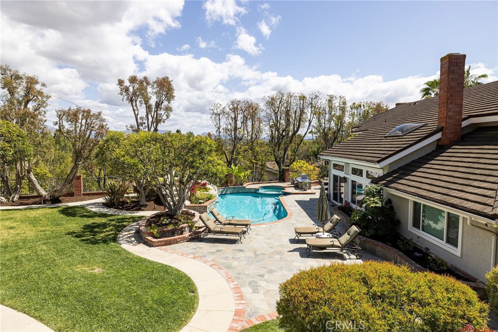 25611 Rangewood Road