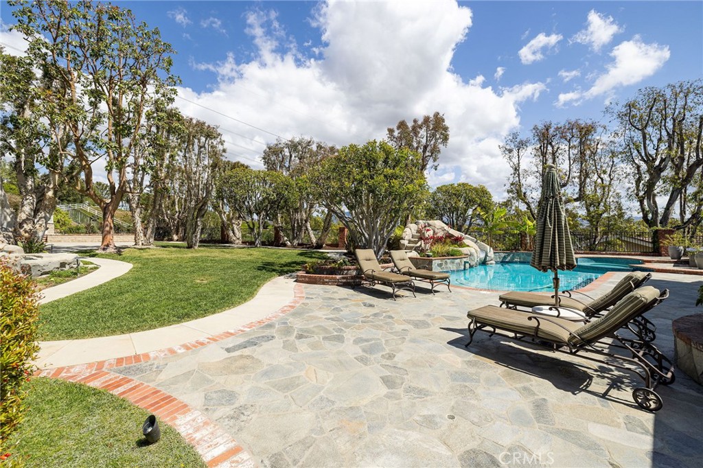 25611 Rangewood Road