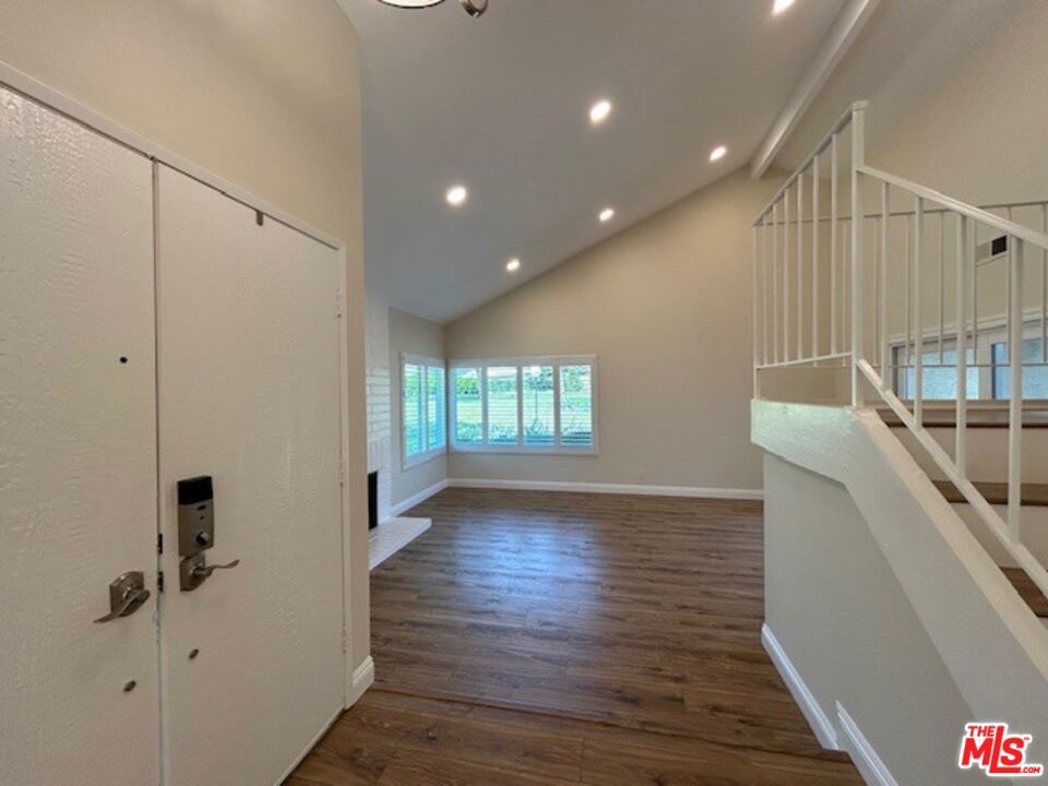 21111 Via Corrillo 42