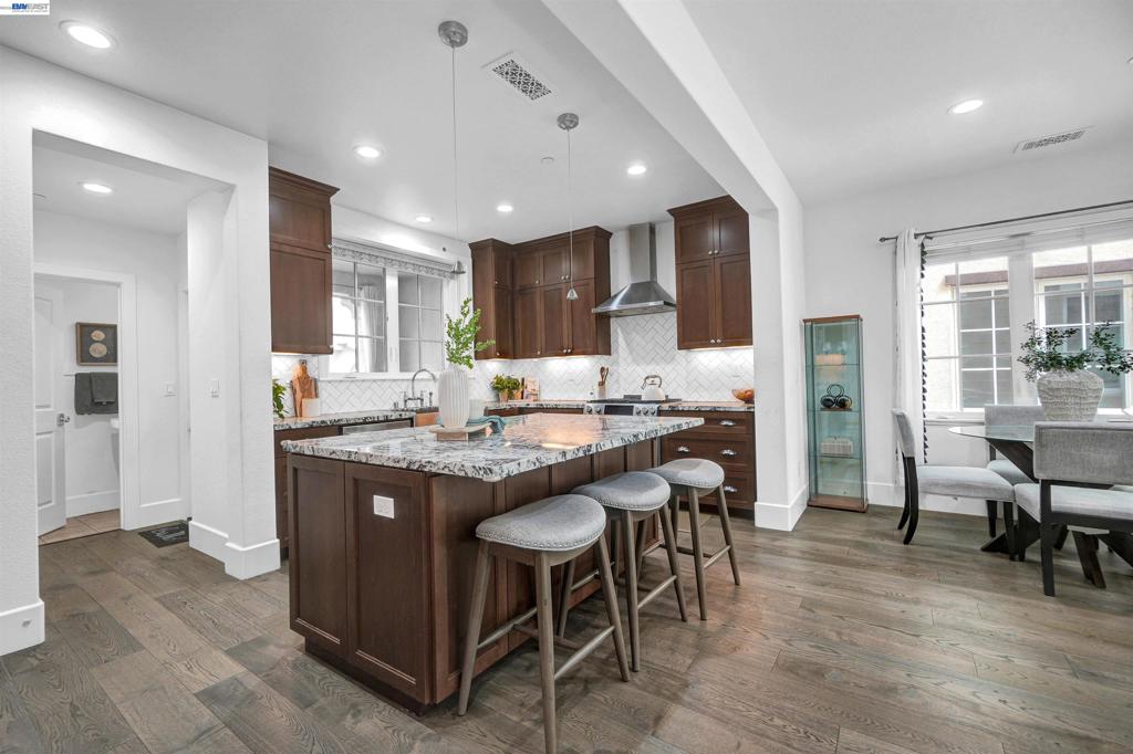 39567 Stevenson Place