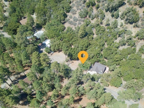 Photo of 5650 Acorn DR, Wrightwood, CA 92397 (MLS # HD26194302)