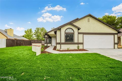 Photo of 2831 San Miguel Drive, Lancaster, CA 93535 (MLS # SR25250665) Photo of 2831 San Miguel Drive, Lancaster, CA 93535 (MLS # SR25250665)