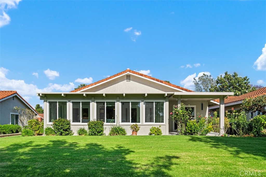 5437 Via Carrizo