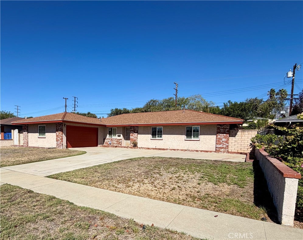 885 Azure Court