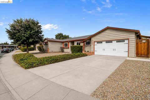Photo of 1789 Woodland Ct CT, Concord, CA 94521 (MLS # 41144954)
