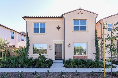 156 Parkwood Irvine CA 92602