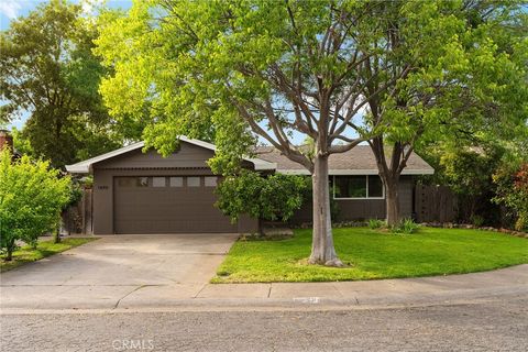 Photo of 1692 Oak Vista Ave, Chico, CA 95926 (MLS # SN26084698)