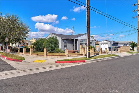 Photo of 465 E 219th ST, Carson, CA 90745 (MLS # OC26233900)