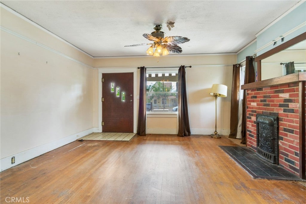 624 S Victoria