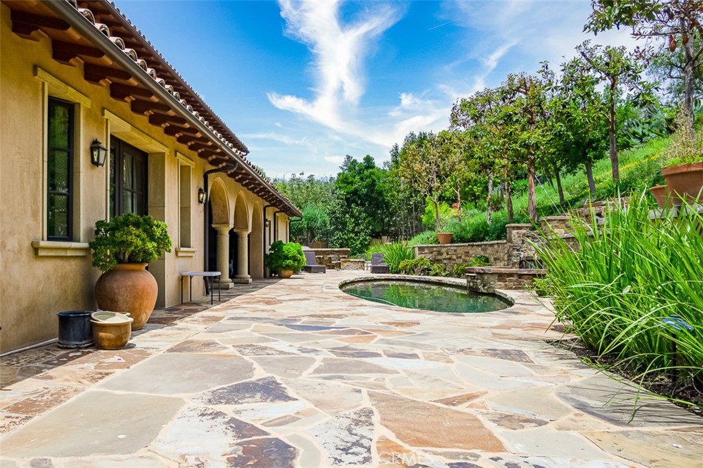 Shady Canyon Custom (SHDC) - Residential