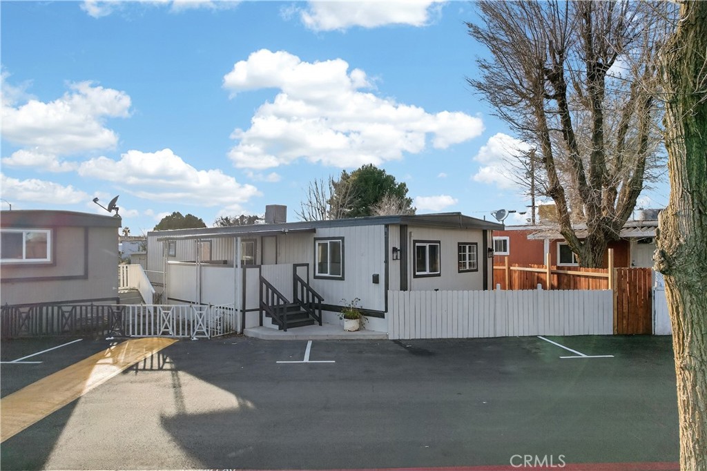 2515 E Ave I W23