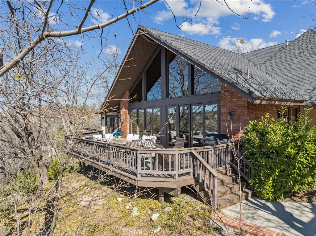 Lake Arrowhead, California, 92352, United States, 4 Bedrooms Bedrooms, ,4 BathroomsBathrooms,Residential,Active,2022363
