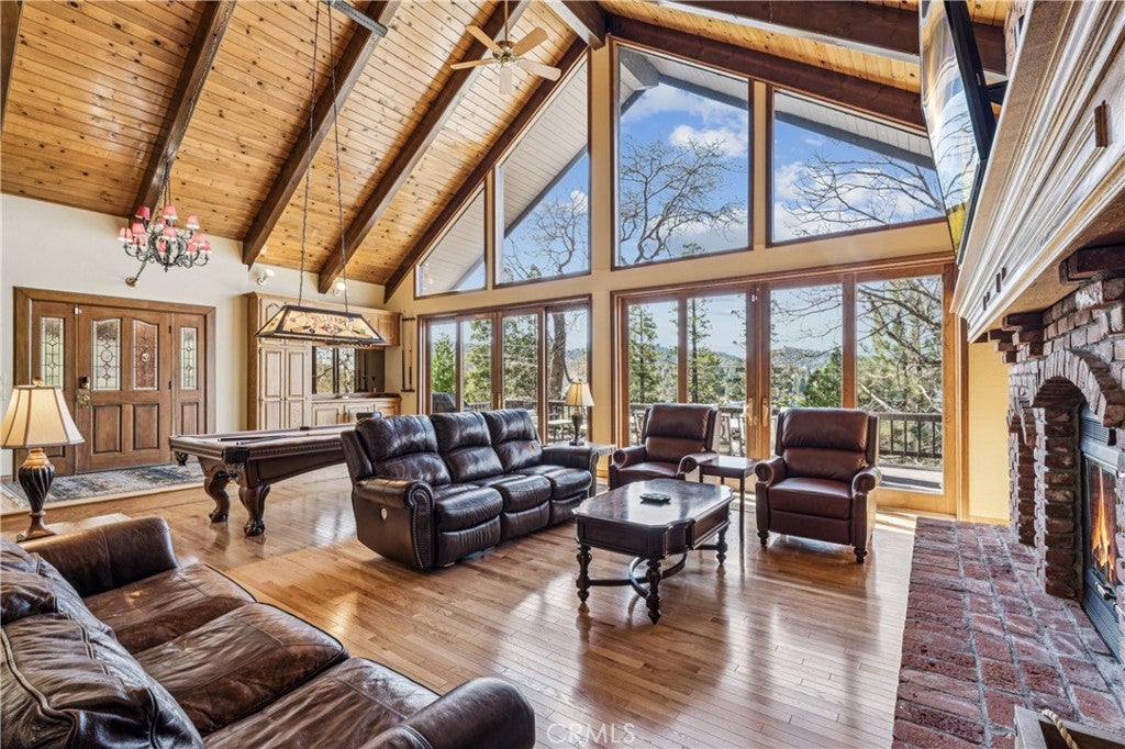 Lake Arrowhead, California, 92352, United States, 4 Bedrooms Bedrooms, ,4 BathroomsBathrooms,Residential,Active,2022363