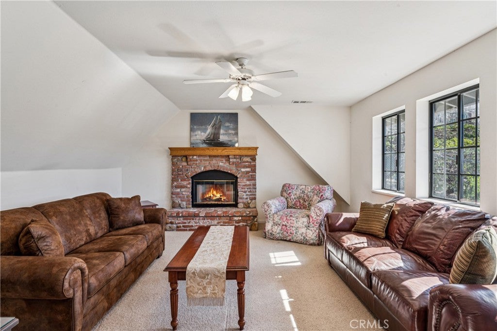 Lake Arrowhead, California, 92352, United States, 4 Bedrooms Bedrooms, ,4 BathroomsBathrooms,Residential,Active,2022363