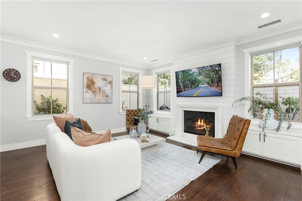 205 Mantle