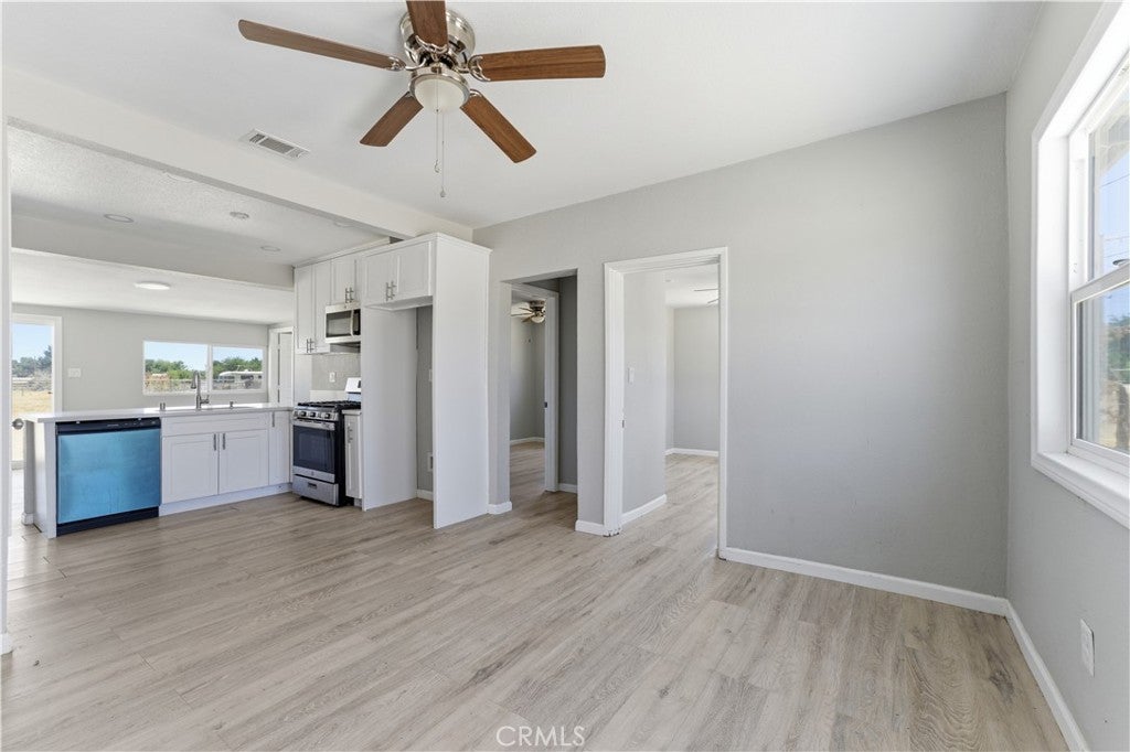 10505 E Ave S6