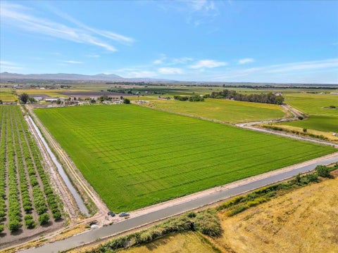 Photo of 11 Naglee Road, Tracy, CA 95304 (MLS # ML82052327)
