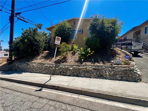 5354 De Roja Avenue Woodland Hills CA 91364