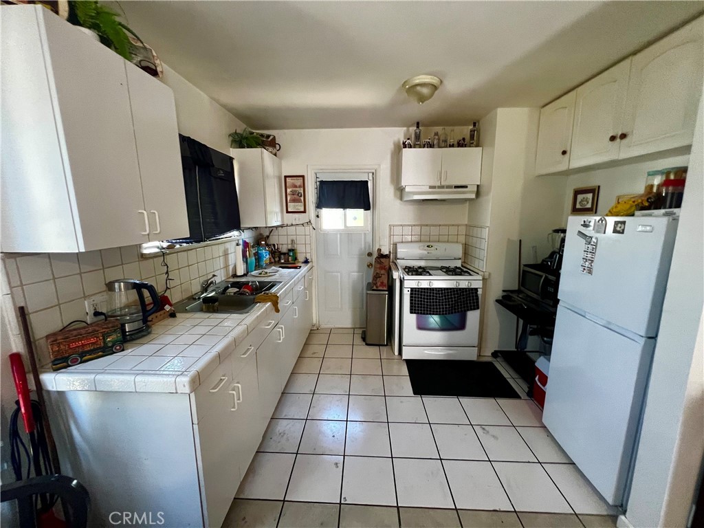 5354 De Roja Avenue