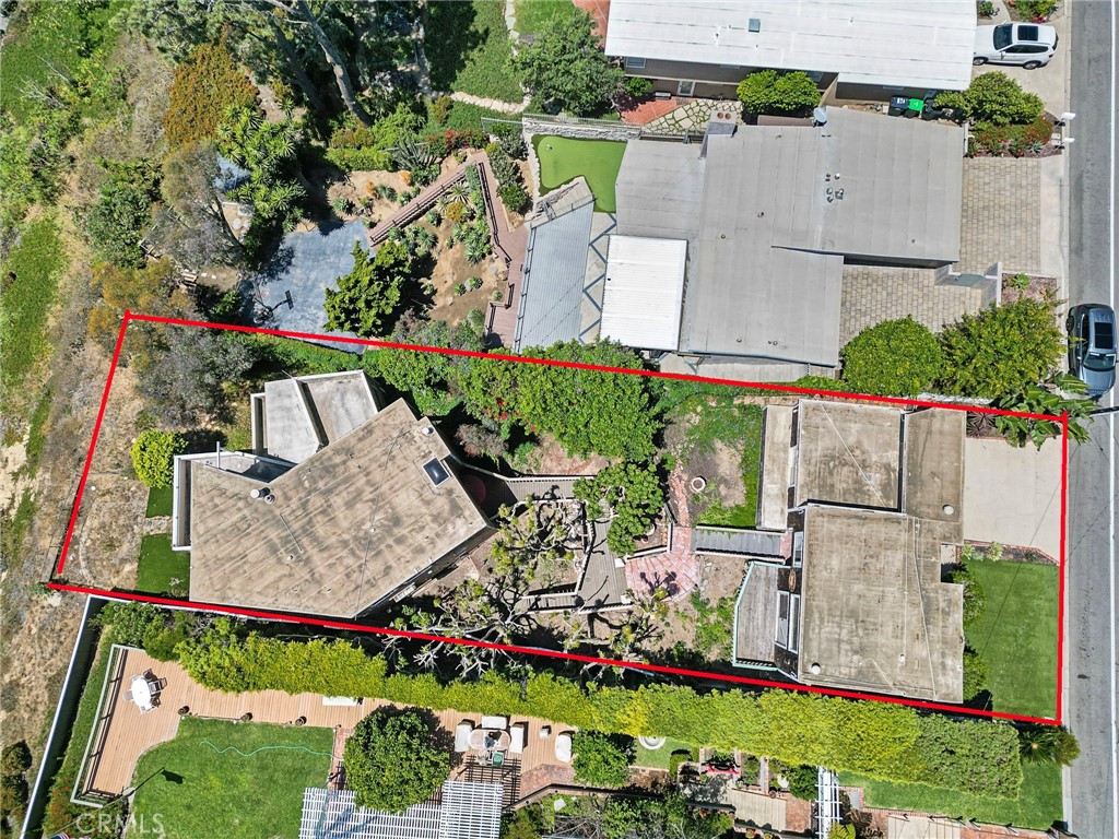 2209 Cliff Drive