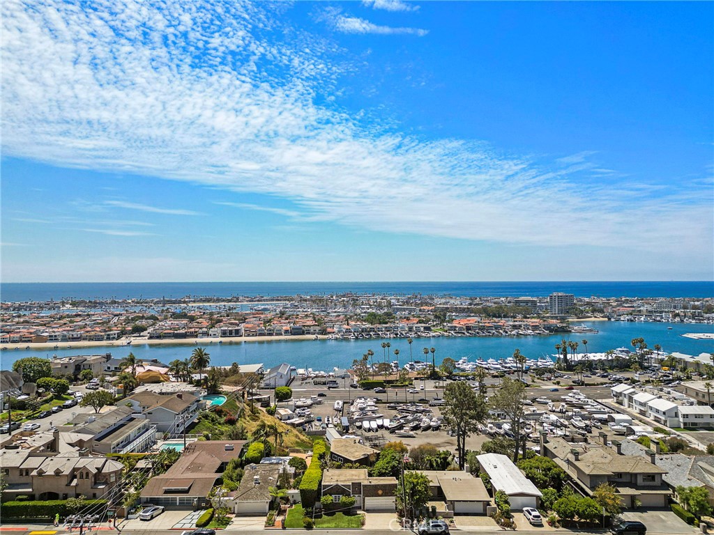 2209 Cliff Drive