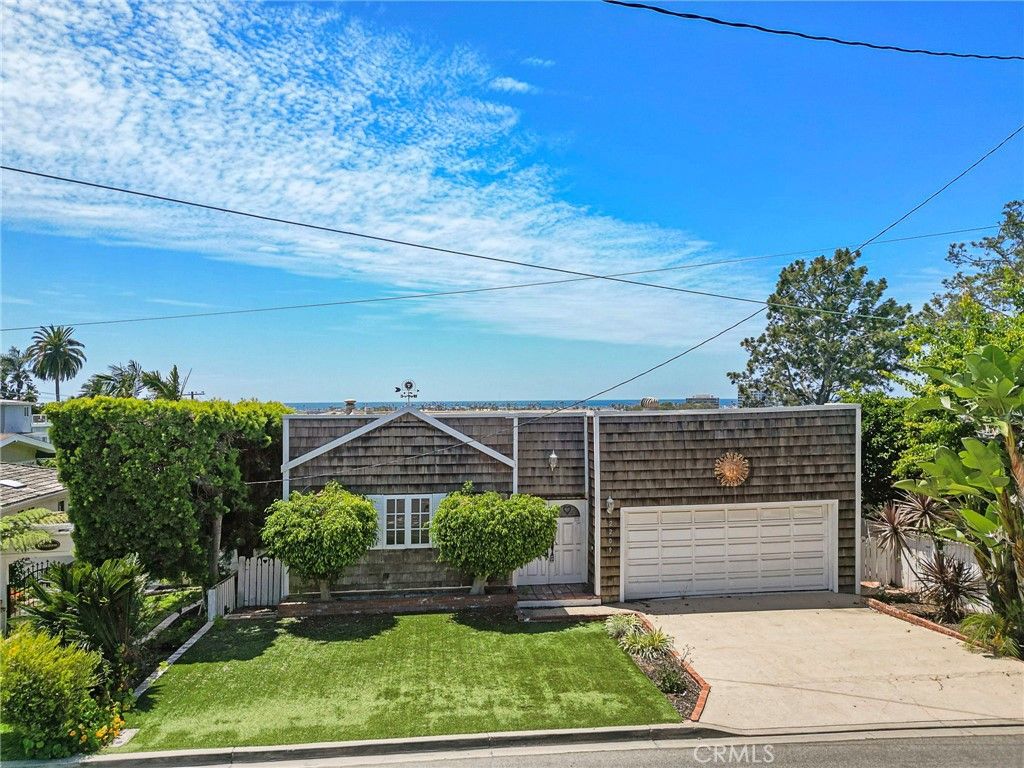 Photo of 2209 Cliff Drive, Newport Beach, CA 92663 (MLS # NP26091786)