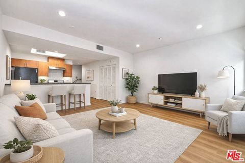Photo of 2864 Sunset Place #203, Los Angeles, CA 90005 (MLS # 26651199)