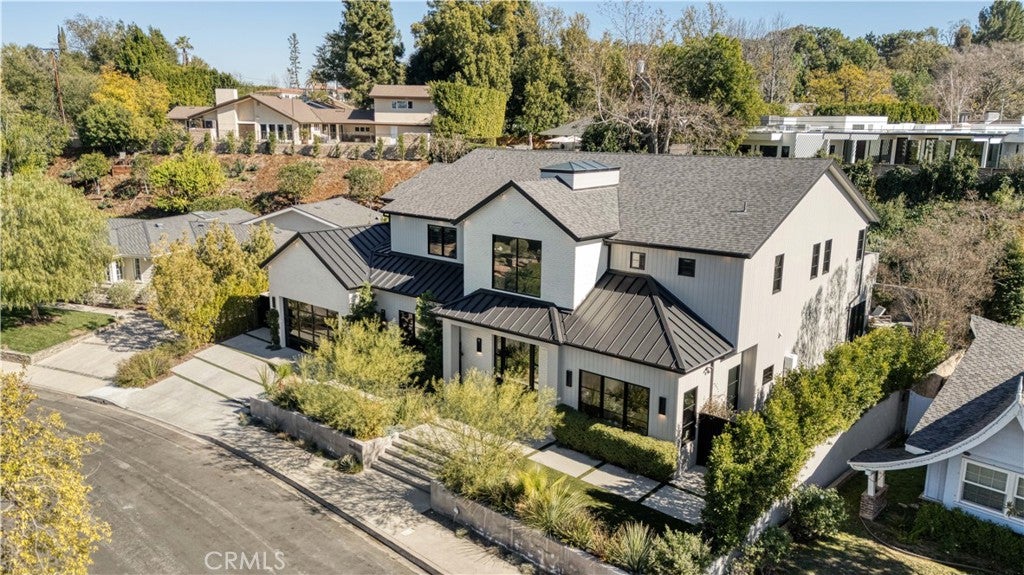 4050 Contera Road