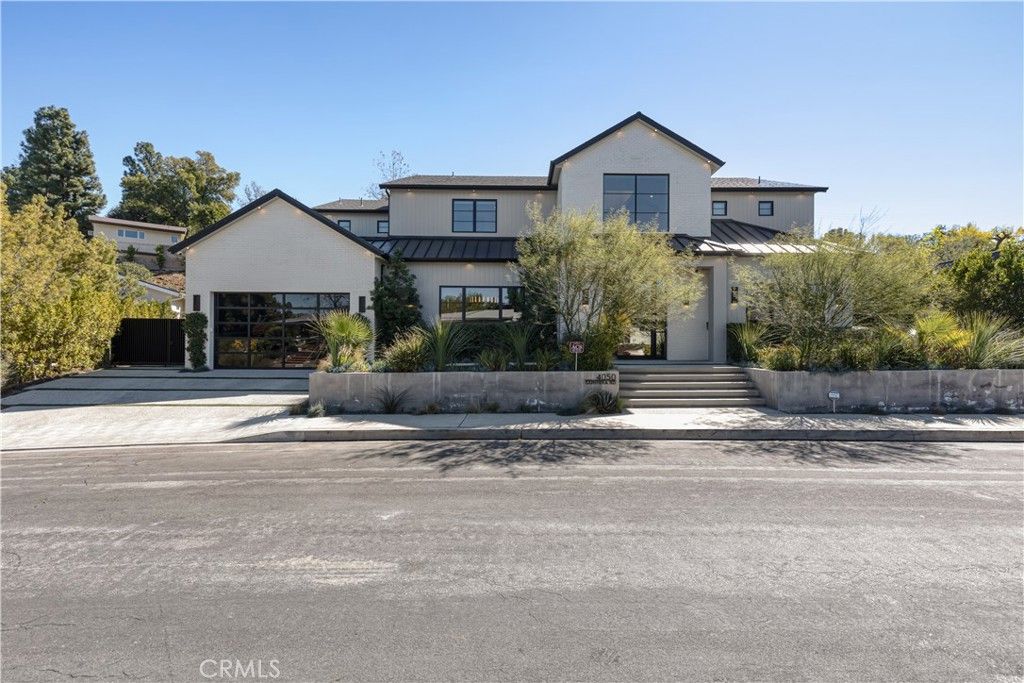 Photo of 4050 Contera Road, Encino, CA 91436 (MLS # SR26073137)