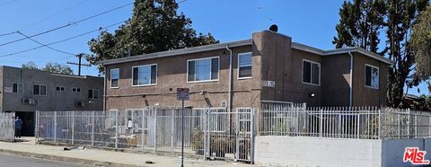 Photo of 426 W 77th Street, Los Angeles, CA 90003 (MLS # 26642481)