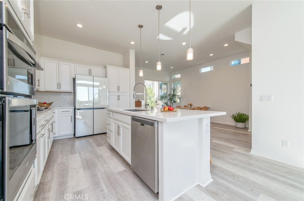 128 Keeper, Irvine CA 92618 - Photo 9