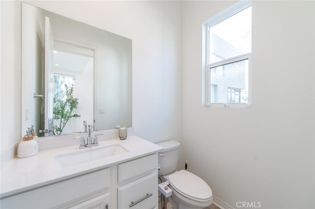 128 Keeper, Irvine CA 92618 - Photo 12