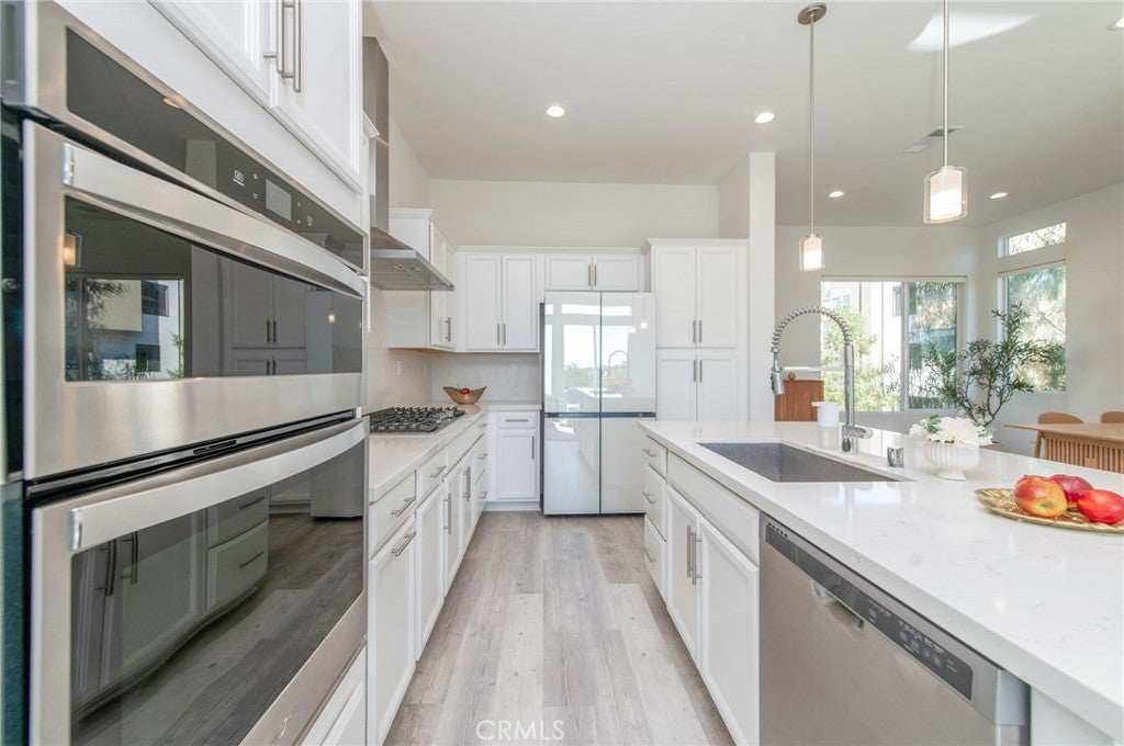 128 Keeper, Irvine CA 92618 - Photo 10