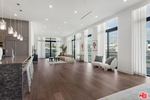 425 N Palm Drive Unit 502, Beverly Hills, CA 90210 - MLS#: 26648345