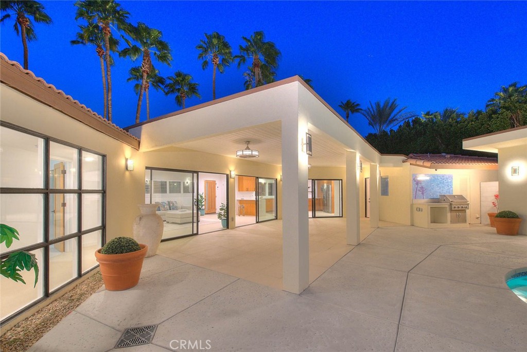 Movie Colony East (33248) - Residential