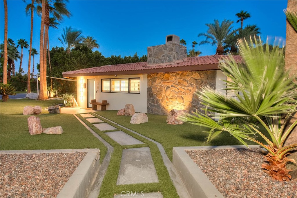 Movie Colony East (33248) - Residential