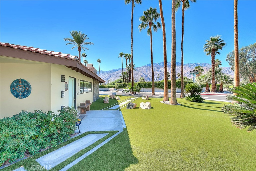 Movie Colony East (33248) - Residential