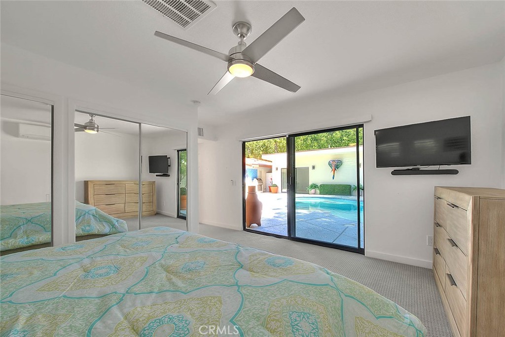 Movie Colony East (33248) - Residential
