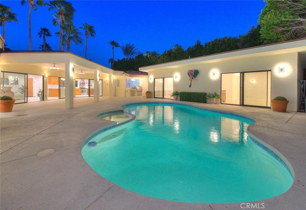 Photo of 1281 Linda Vista Rd, Palm Springs, CA 92262 (MLS # CV25244852)