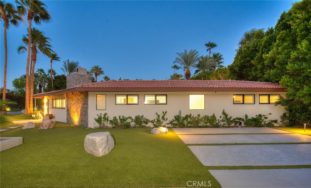 Movie Colony East (33248) - Residential